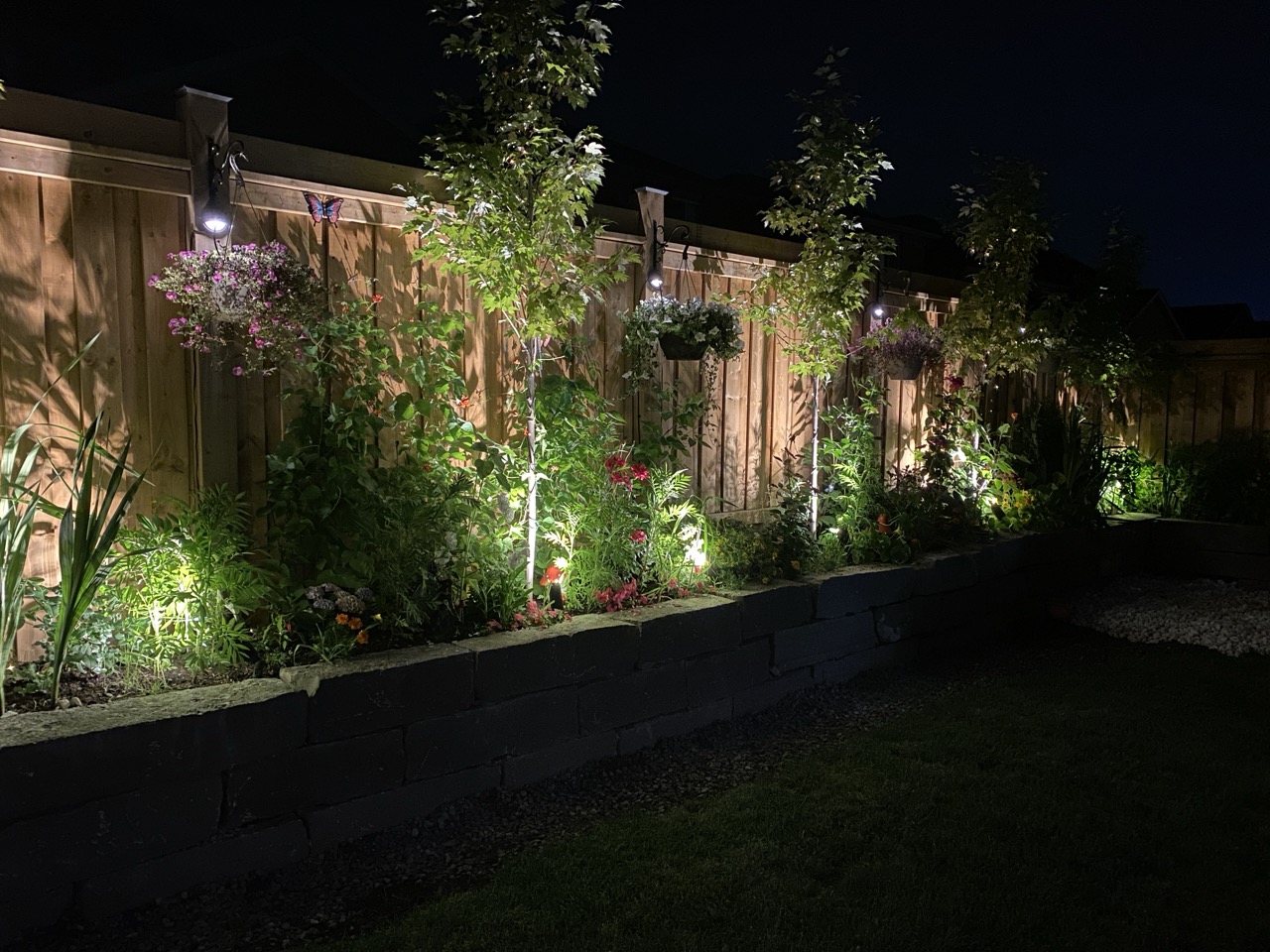 landscape LED lighting contractors near me